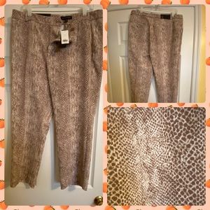 NWT Size 12 Banana Republic capris